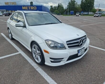 Білий Мерседес 250, об'ємом двигуна 1.8 л та пробігом 280 тис. км за 11300 $, фото 3 на Automoto.ua
