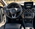 Білий Мерседес 250, об'ємом двигуна 2 л та пробігом 119 тис. км за 14956 $, фото 19 на Automoto.ua