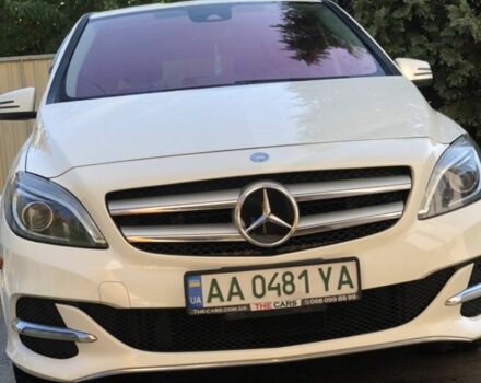 Білий Мерседес 250, об'ємом двигуна 0 л та пробігом 109 тис. км за 11300 $, фото 1 на Automoto.ua