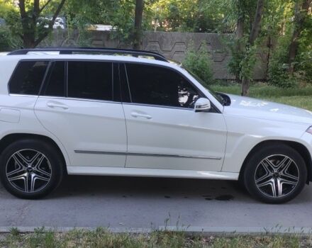 Білий Мерседес 250, об'ємом двигуна 2.1 л та пробігом 138 тис. км за 16000 $, фото 4 на Automoto.ua