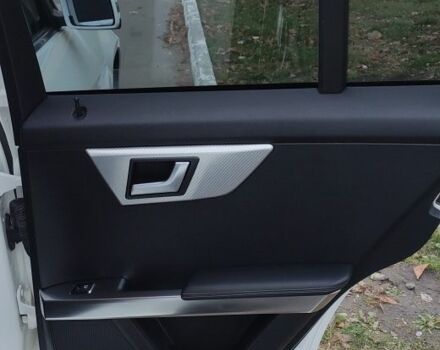 Белый Мерседес 250, объемом двигателя 2.1 л и пробегом 138 тыс. км за 15500 $, фото 14 на Automoto.ua