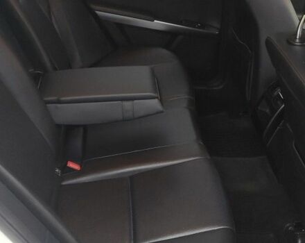 Белый Мерседес 250, объемом двигателя 2.1 л и пробегом 138 тыс. км за 15500 $, фото 12 на Automoto.ua