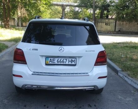 Белый Мерседес 250, объемом двигателя 2.1 л и пробегом 138 тыс. км за 15500 $, фото 21 на Automoto.ua