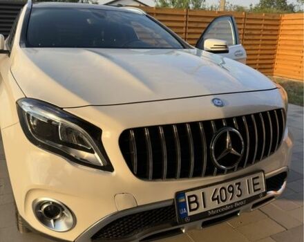 Белый Мерседес 250, объемом двигателя 2 л и пробегом 28 тыс. км за 24900 $, фото 5 на Automoto.ua