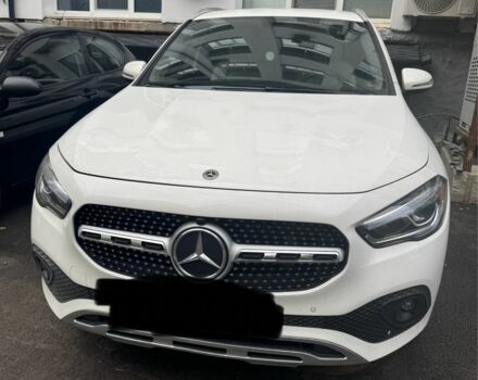 Белый Мерседес 250, объемом двигателя 2 л и пробегом 59 тыс. км за 32000 $, фото 1 на Automoto.ua