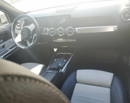 Белый Мерседес 250, объемом двигателя 2 л и пробегом 25 тыс. км за 22600 $, фото 7 на Automoto.ua