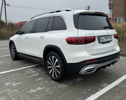 Белый Мерседес 250, объемом двигателя 2 л и пробегом 36 тыс. км за 49000 $, фото 4 на Automoto.ua