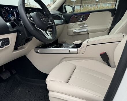 Белый Мерседес 250, объемом двигателя 2 л и пробегом 36 тыс. км за 49000 $, фото 20 на Automoto.ua