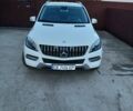 Білий Мерседес 250, об'ємом двигуна 2.1 л та пробігом 220 тис. км за 18500 $, фото 1 на Automoto.ua