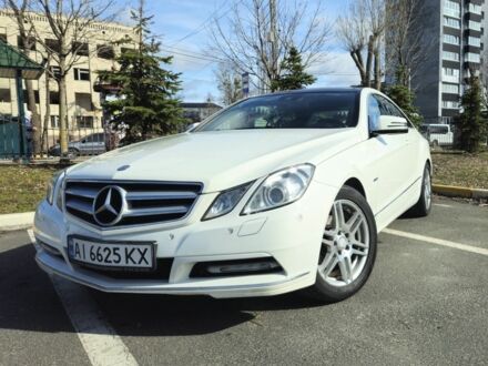 Мерседес 250 2011 в Ирпене на Automoto.ua Белый Мерседес 250, объемом двигателя 1.8 л и пробегом 169 тыс. км за 13300 $, фото 1 на Automoto.ua