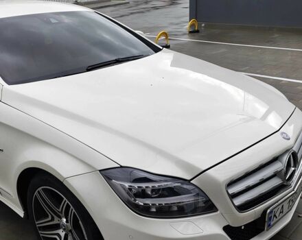 Білий Мерседес 250, об'ємом двигуна 2.1 л та пробігом 150 тис. км за 21900 $, фото 1 на Automoto.ua