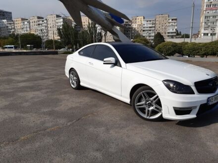 Мерседес 250 2012 в Днепре (Днепропетровске) на Automoto.ua Белый Мерседес 250, объемом двигателя 1.8 л и пробегом 140 тыс. км за 14000 $, фото 1 на Automoto.ua