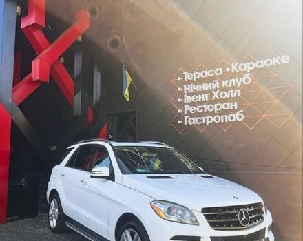 Белый Мерседес 250, объемом двигателя 2.1 л и пробегом 297 тыс. км за 22900 $, фото 1 на Automoto.ua