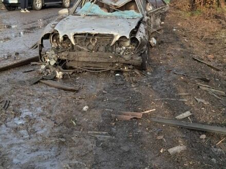 Бежевий Мерседес 250, об'ємом двигуна 3.2 л та пробігом 200 тис. км за 300 $, фото 1 на Automoto.ua