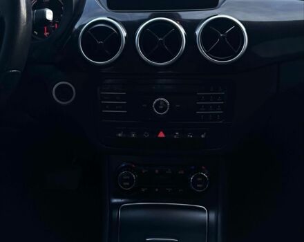 Черный Мерседес 250, объемом двигателя 0 л и пробегом 154 тыс. км за 10100 $, фото 11 на Automoto.ua