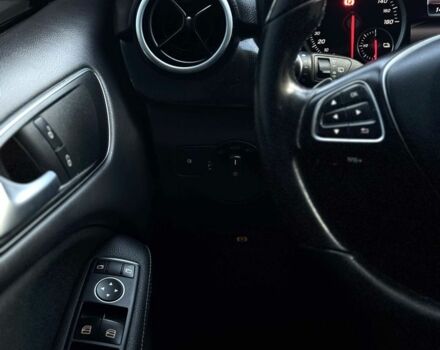 Черный Мерседес 250, объемом двигателя 0 л и пробегом 154 тыс. км за 10100 $, фото 12 на Automoto.ua