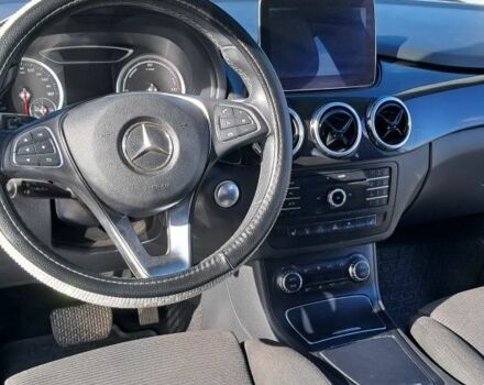 Черный Мерседес 250, объемом двигателя 0 л и пробегом 100 тыс. км за 11000 $, фото 16 на Automoto.ua