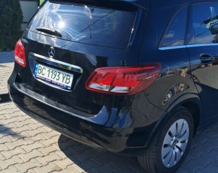 Черный Мерседес 250, объемом двигателя 0 л и пробегом 100 тыс. км за 11000 $, фото 2 на Automoto.ua