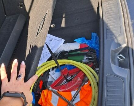 Черный Мерседес 250, объемом двигателя 0 л и пробегом 100 тыс. км за 11000 $, фото 11 на Automoto.ua