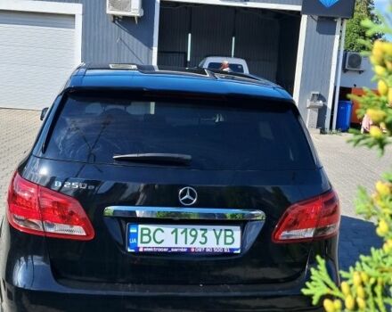 Черный Мерседес 250, объемом двигателя 0 л и пробегом 100 тыс. км за 11000 $, фото 3 на Automoto.ua