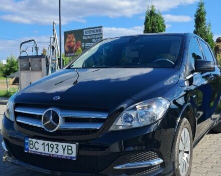 Черный Мерседес 250, объемом двигателя 0 л и пробегом 100 тыс. км за 11000 $, фото 8 на Automoto.ua