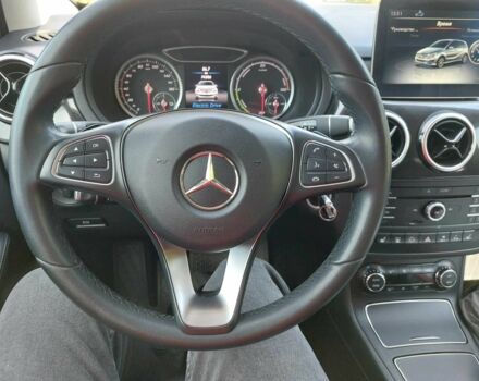 Чорний Мерседес 250, об'ємом двигуна 0 л та пробігом 81 тис. км за 16260 $, фото 14 на Automoto.ua