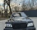 Черный Мерседес 250, объемом двигателя 2.5 л и пробегом 400 тыс. км за 1999 $, фото 4 на Automoto.ua