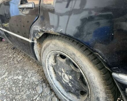 Чорний Мерседес 250, об'ємом двигуна 2.5 л та пробігом 450 тис. км за 850 $, фото 1 на Automoto.ua