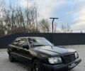 Черный Мерседес 250, объемом двигателя 2.5 л и пробегом 400 тыс. км за 1999 $, фото 1 на Automoto.ua
