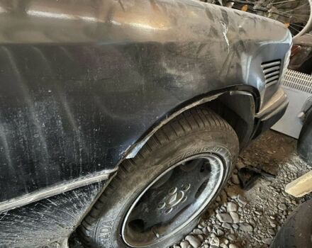 Чорний Мерседес 250, об'ємом двигуна 2.5 л та пробігом 450 тис. км за 850 $, фото 4 на Automoto.ua