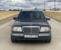 Черный Мерседес 250, объемом двигателя 2.5 л и пробегом 550 тыс. км за 4200 $, фото 1 на Automoto.ua
