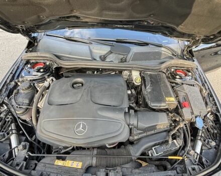 Черный Мерседес 250, объемом двигателя 2 л и пробегом 174 тыс. км за 14000 $, фото 17 на Automoto.ua