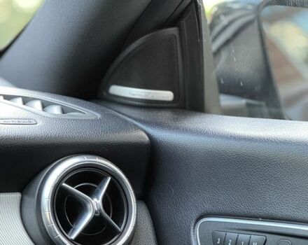 Черный Мерседес 250, объемом двигателя 2 л и пробегом 152 тыс. км за 15000 $, фото 10 на Automoto.ua