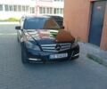 Чорний Мерседес 250, об'ємом двигуна 2.1 л та пробігом 298 тис. км за 10500 $, фото 1 на Automoto.ua