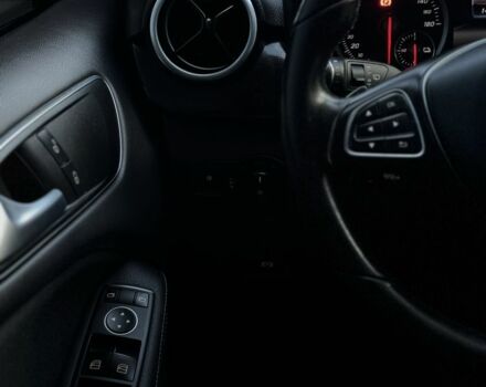 Чорний Мерседес 250, об'ємом двигуна 0 л та пробігом 147 тис. км за 10900 $, фото 11 на Automoto.ua