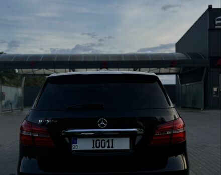 Чорний Мерседес 250, об'ємом двигуна 0 л та пробігом 147 тис. км за 10900 $, фото 5 на Automoto.ua