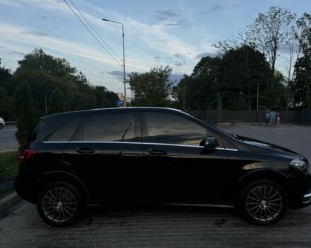 Чорний Мерседес 250, об'ємом двигуна 0 л та пробігом 147 тис. км за 10900 $, фото 3 на Automoto.ua