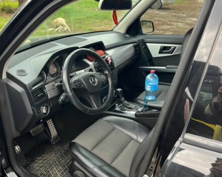 Чорний Мерседес 250, об'ємом двигуна 2.1 л та пробігом 215 тис. км за 19500 $, фото 6 на Automoto.ua