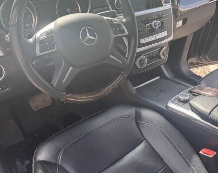 Черный Мерседес 250, объемом двигателя 2.1 л и пробегом 105 тыс. км за 23990 $, фото 5 на Automoto.ua