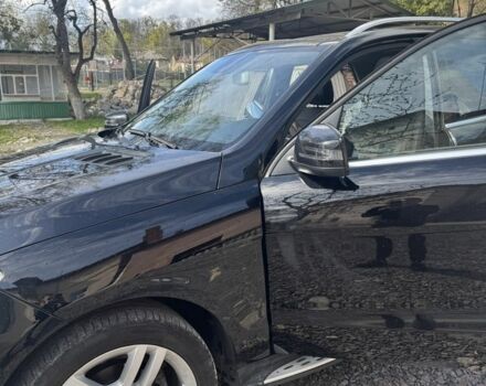 Черный Мерседес 250, объемом двигателя 2.1 л и пробегом 105 тыс. км за 23990 $, фото 6 на Automoto.ua