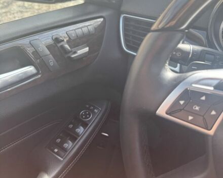 Черный Мерседес 250, объемом двигателя 2.1 л и пробегом 105 тыс. км за 23990 $, фото 12 на Automoto.ua