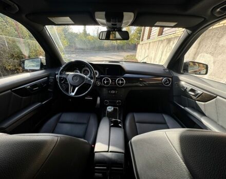 Черный Мерседес 250, объемом двигателя 2.2 л и пробегом 154 тыс. км за 18500 $, фото 1 на Automoto.ua