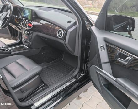 Чорний Мерседес 250, об'ємом двигуна 2.2 л та пробігом 270 тис. км за 18450 $, фото 18 на Automoto.ua