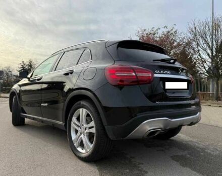 Черный Мерседес 250, объемом двигателя 2 л и пробегом 103 тыс. км за 12800 $, фото 5 на Automoto.ua