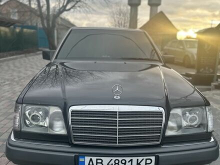 Мерседес 250 1995 в Хмельнике на Automoto.ua Черный Мерседес 250, объемом двигателя 2.5 л и пробегом 200 тыс. км за 5600 $, фото 1 на Automoto.ua