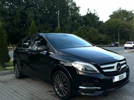 Черный Мерседес 250, объемом двигателя 0 л и пробегом 154 тыс. км за 10100 $, фото 1 на Automoto.ua