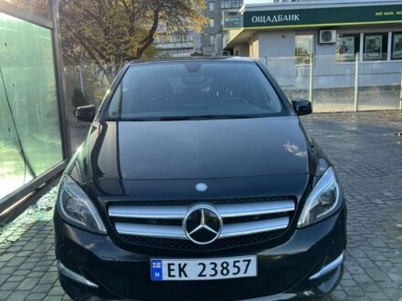 Черный Мерседес 250, объемом двигателя 0 л и пробегом 90 тыс. км за 263 $, фото 1 на Automoto.ua