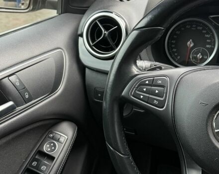 Коричневий Мерседес 250, об'ємом двигуна 0 л та пробігом 99 тис. км за 10900 $, фото 6 на Automoto.ua