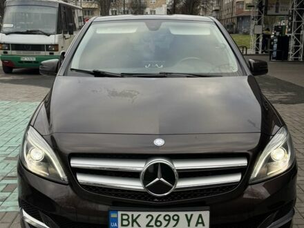 Коричневий Мерседес 250, об'ємом двигуна 0 л та пробігом 99 тис. км за 10900 $, фото 1 на Automoto.ua