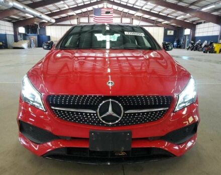 Красный Мерседес 250, объемом двигателя 2 л и пробегом 50 тыс. км за 3500 $, фото 4 на Automoto.ua